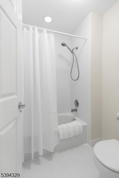 Bernards Twp., New Jersey, 07920, United States, 5 Bedrooms Bedrooms, ,3 BathroomsBathrooms,Residential,For Sale,1992949