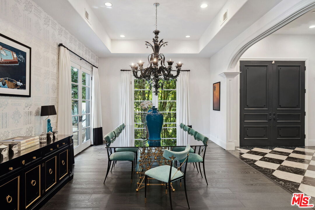 Beverly Hills Post Office, California, 90210, United States, 5 Bedrooms Bedrooms, ,6 BathroomsBathrooms,Residential,For Sale,1723543