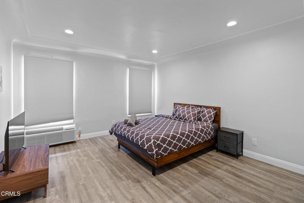 Los Angeles, California, 90035, United States, ,Residential,For Sale,1691195