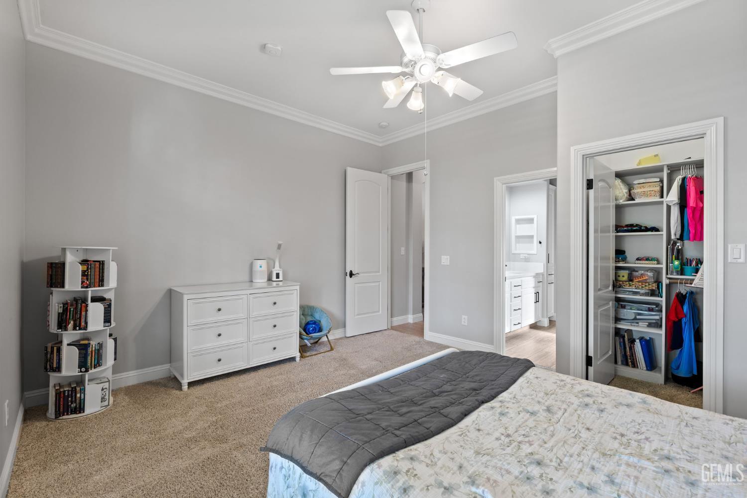 Bakersfield, California, 93314, United States, 5 Bedrooms Bedrooms, ,5 BathroomsBathrooms,Residential,For Sale,1948004