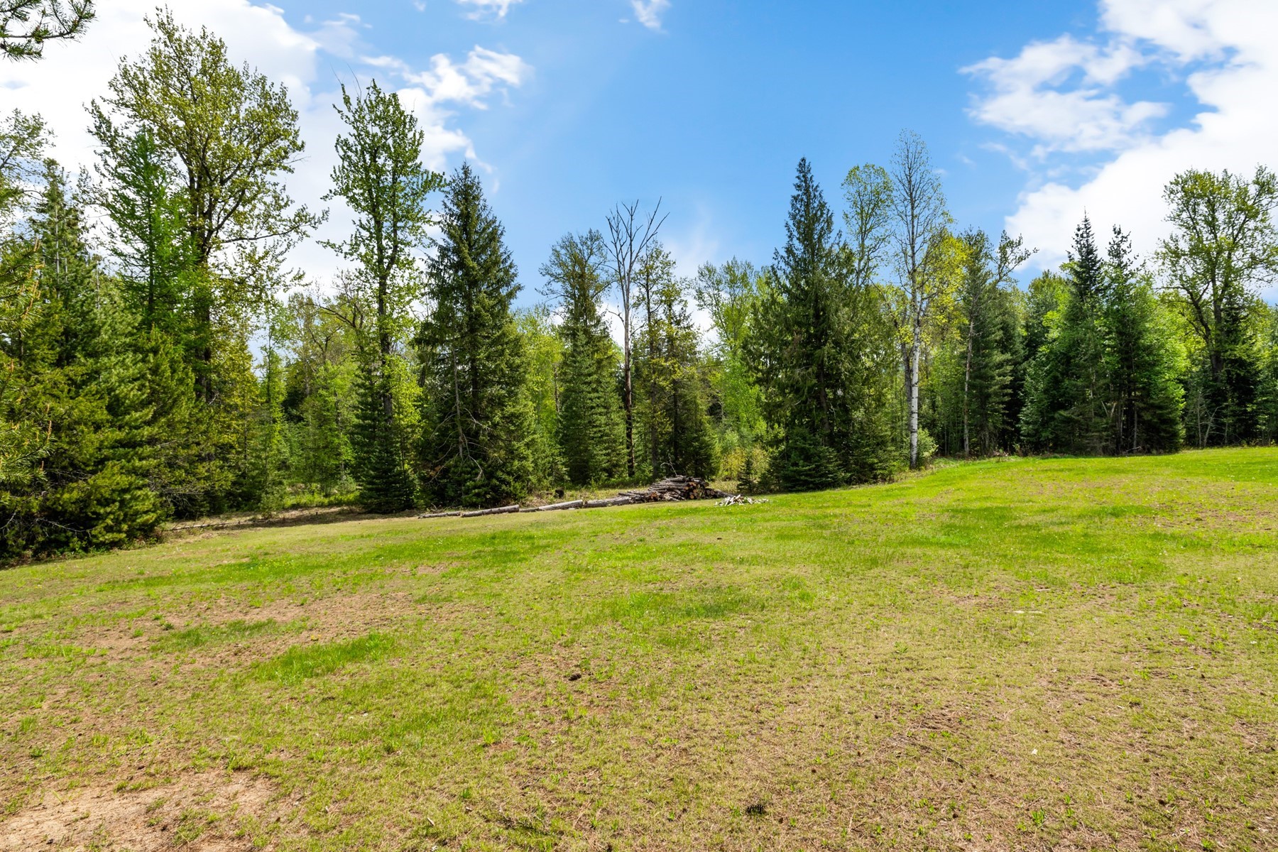  Riverfront Estate Ranch Property - 物件實景