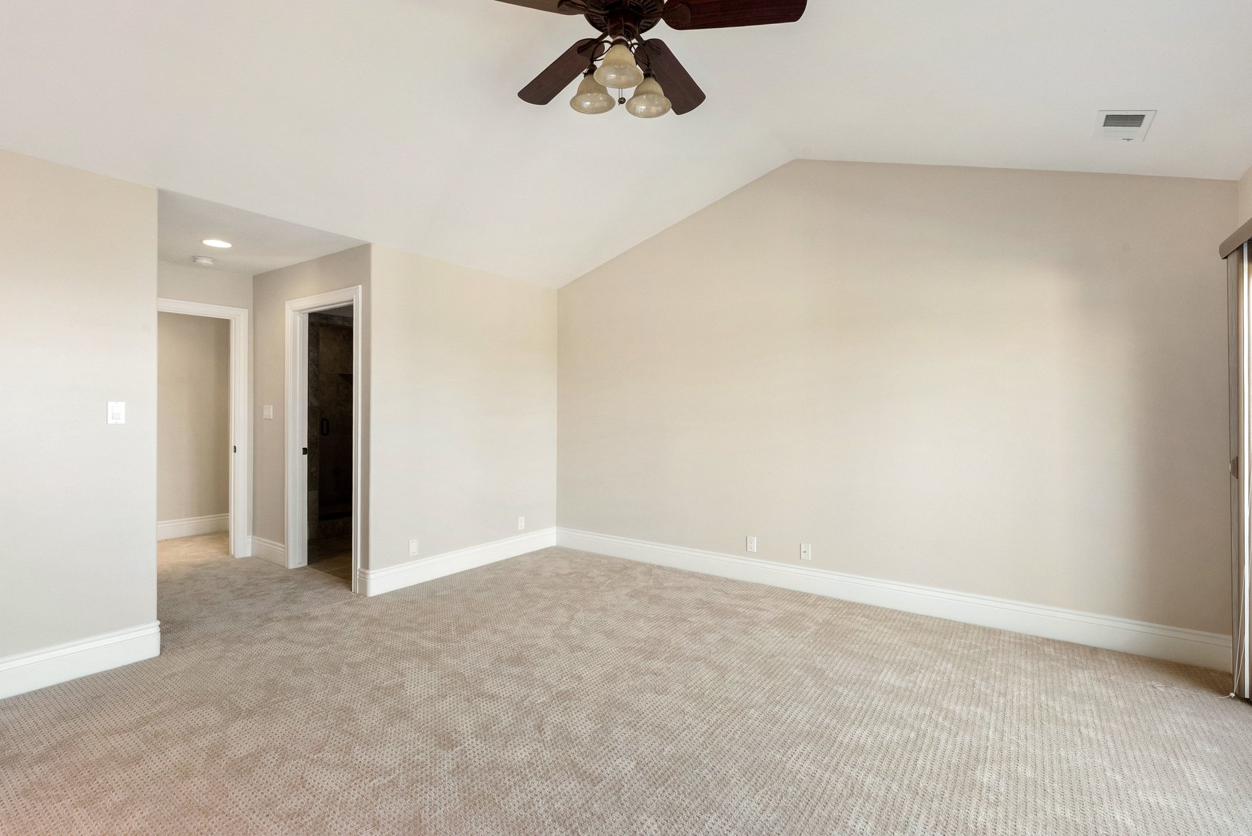  Private Mountain Estate with Elevated Views - 物件實景