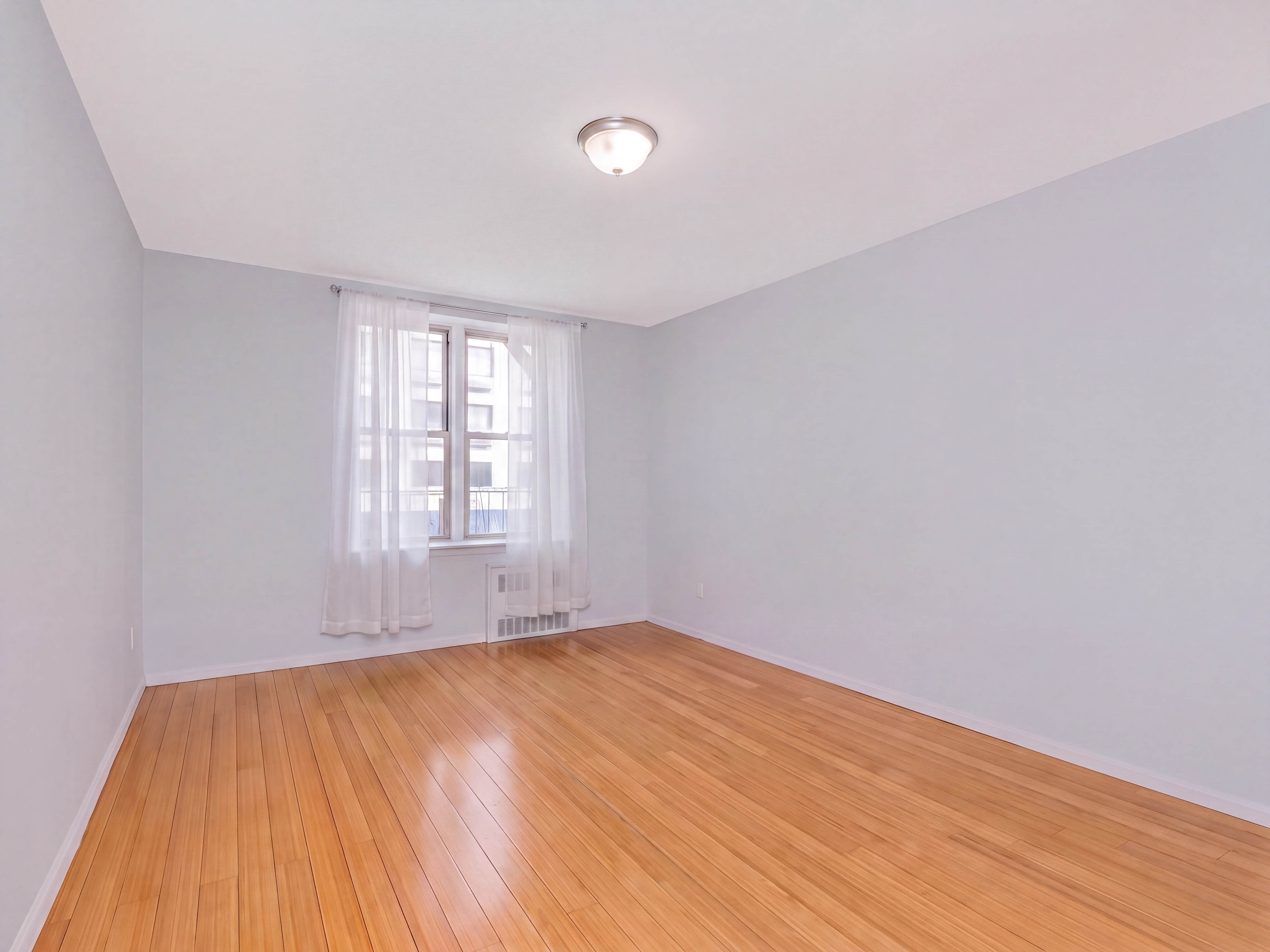  1874 Pelham Parkway S - 物件實景