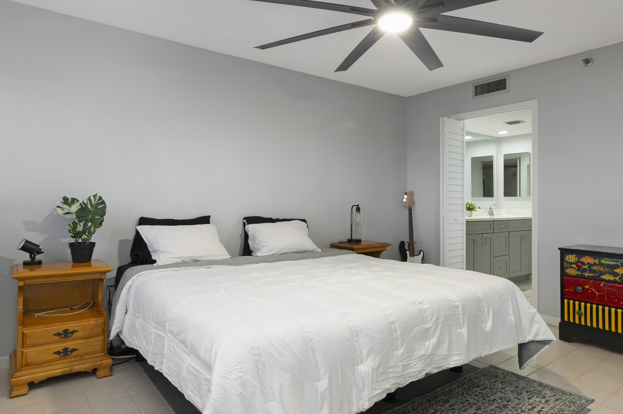 Largo, Florida, 33774, United States, 2 Bedrooms Bedrooms, ,2 BathroomsBathrooms,Residential,For Sale,2008953