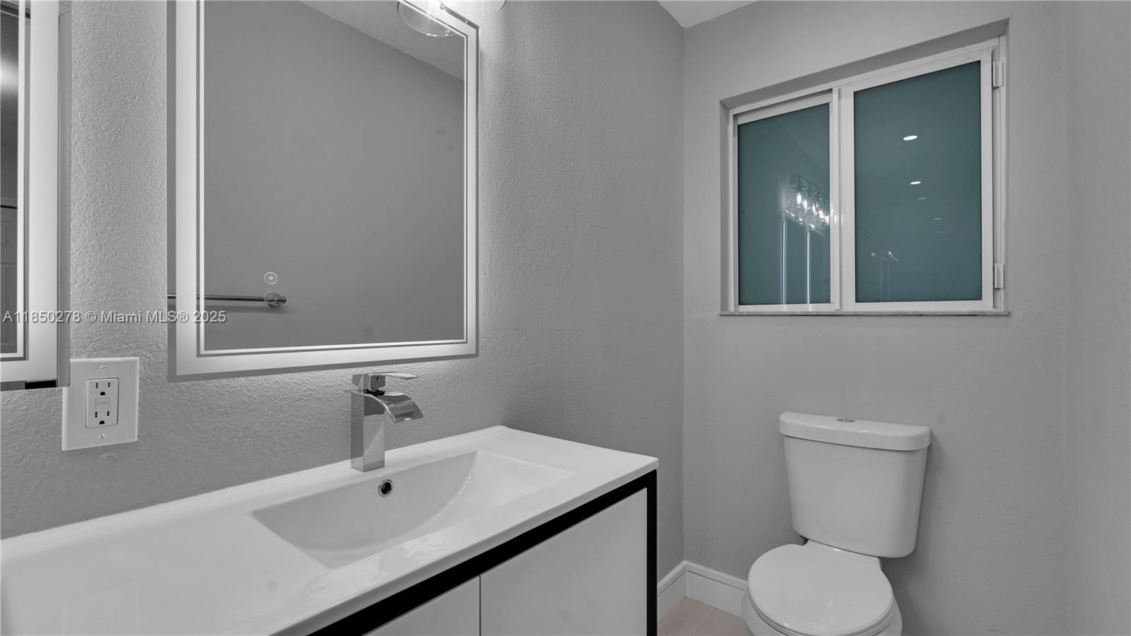 Miami, Florida, 33162, United States, 4 Bedrooms Bedrooms, ,2 BathroomsBathrooms,Residential,For Sale,1908932