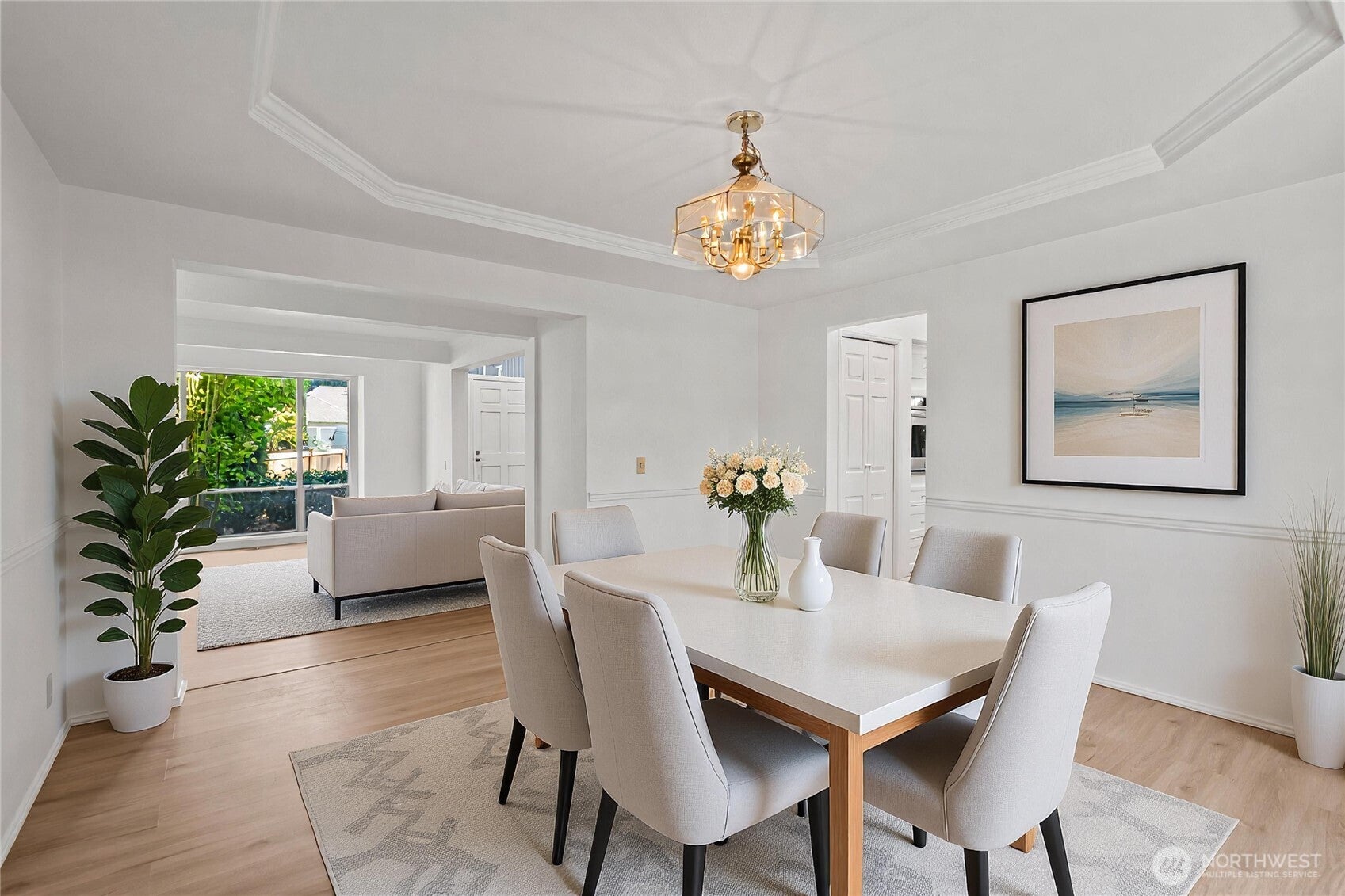 Sammamish, Washington, 98029, United States, 4 Bedrooms Bedrooms, ,3 BathroomsBathrooms,Residential,For Sale,1984048