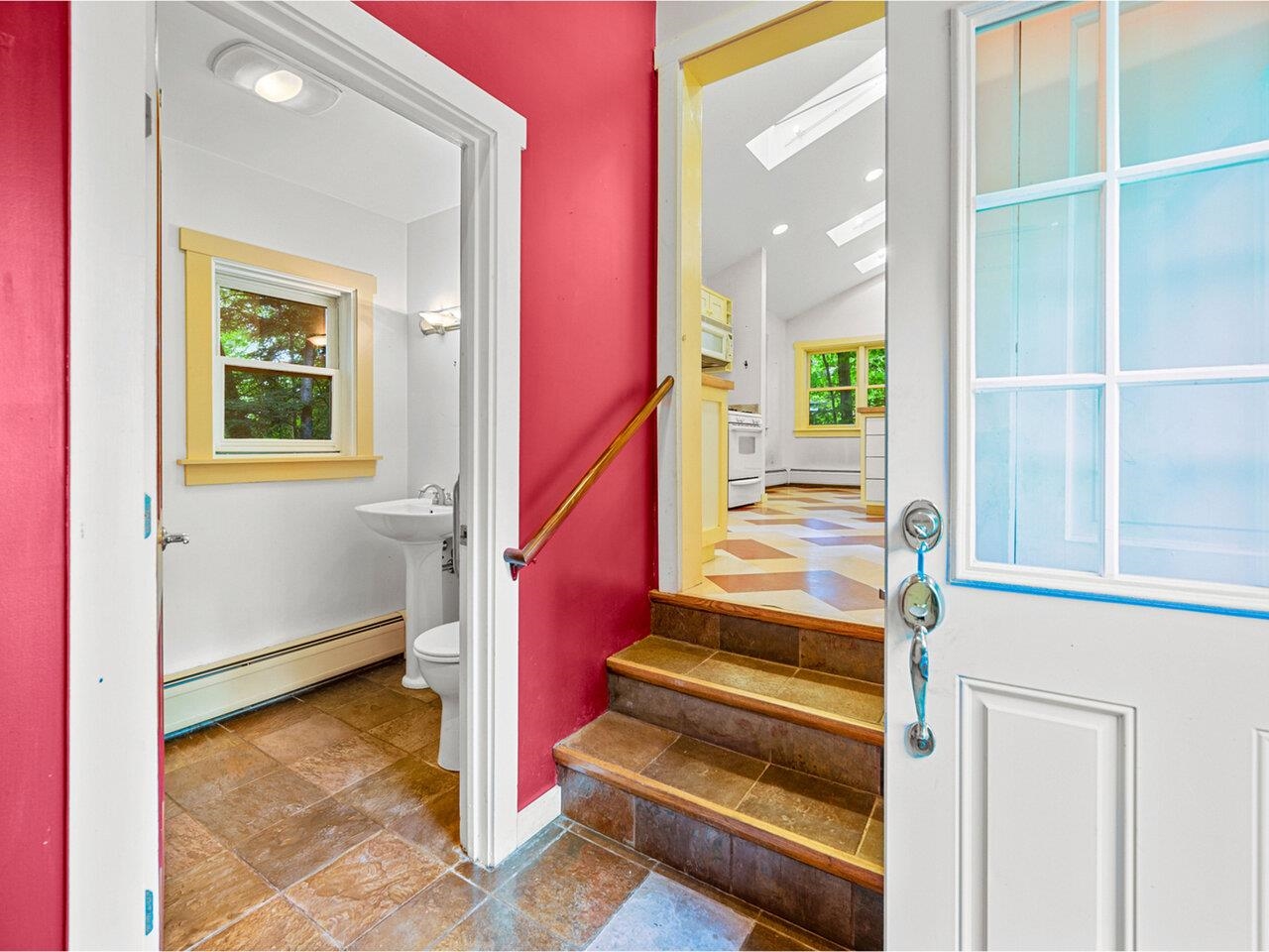 Montpelier, Vermont, 05602, United States, 3 Bedrooms Bedrooms, ,3 BathroomsBathrooms,Residential,For Sale,1900935