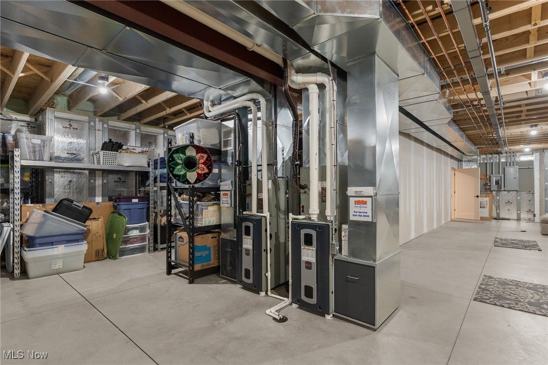 Poland, Ohio, 44514, United States, 4 Bedrooms Bedrooms, ,3 BathroomsBathrooms,Residential,For Sale,1982790