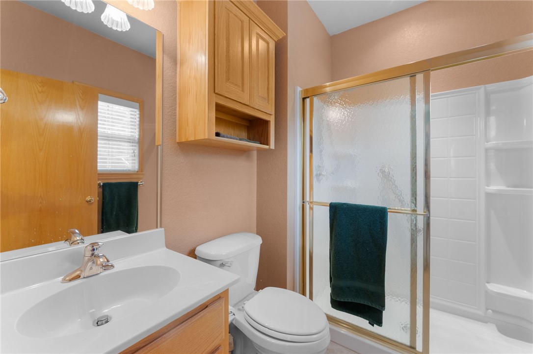 Bella Vista, Arkansas, 72715, United States, 3 Bedrooms Bedrooms, ,4 BathroomsBathrooms,Residential,For Sale,1942252