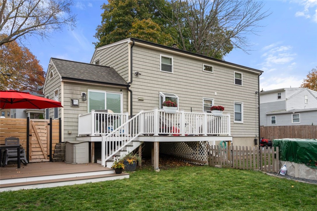 Woonsocket, Rhode Island, 02895, United States, 4 Bedrooms Bedrooms, ,2 BathroomsBathrooms,Residential,For Sale,1987551