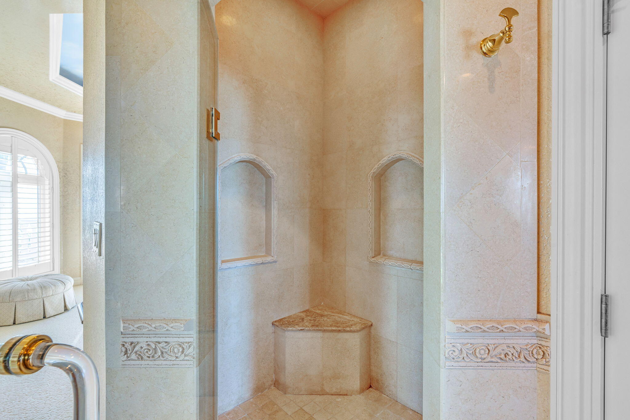 KEY COLONY, Florida, 33051, United States, 4 Bedrooms Bedrooms, ,5 BathroomsBathrooms,Residential,For Sale,1997483