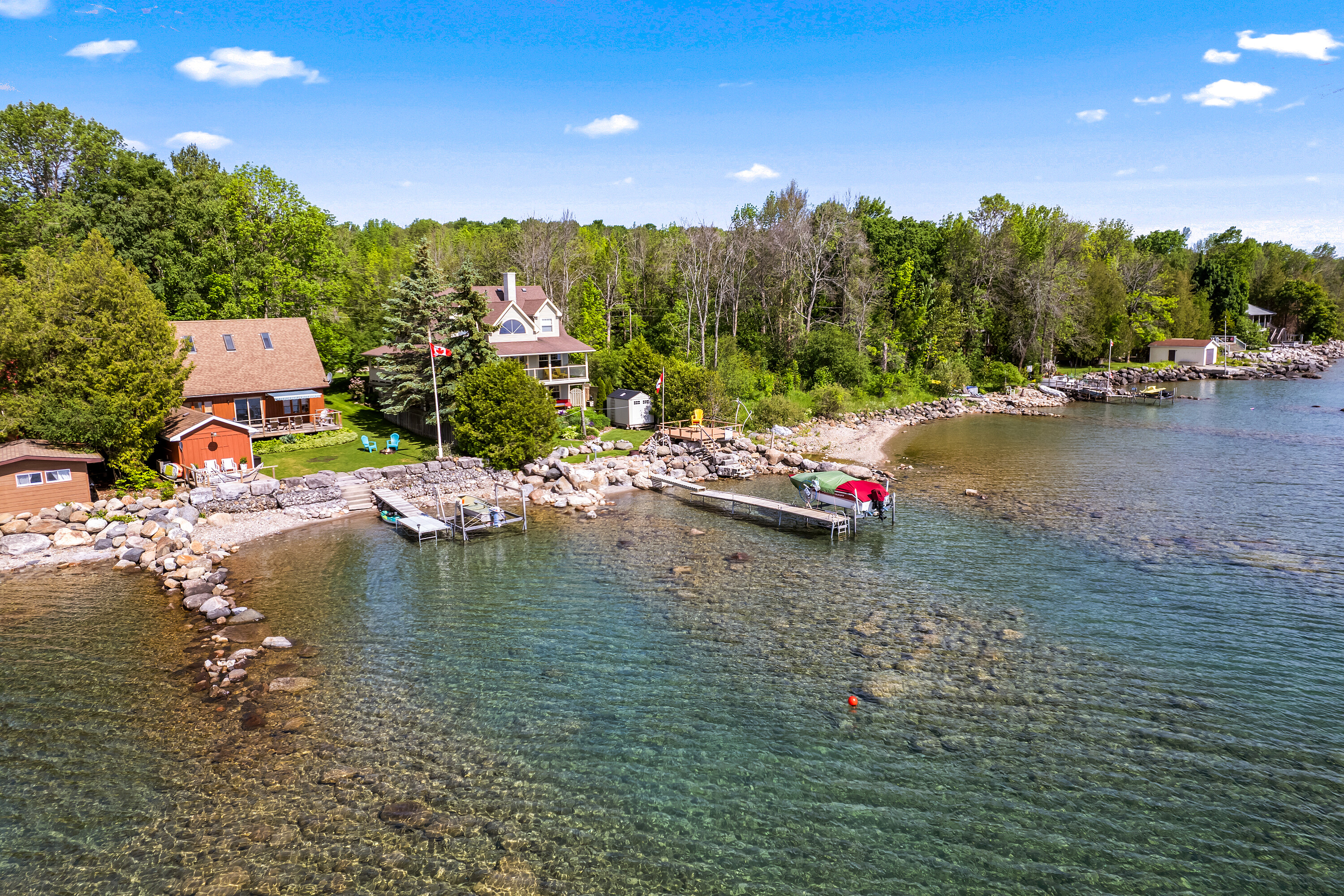  Year-Round Waterfront Cottage - 物件實景