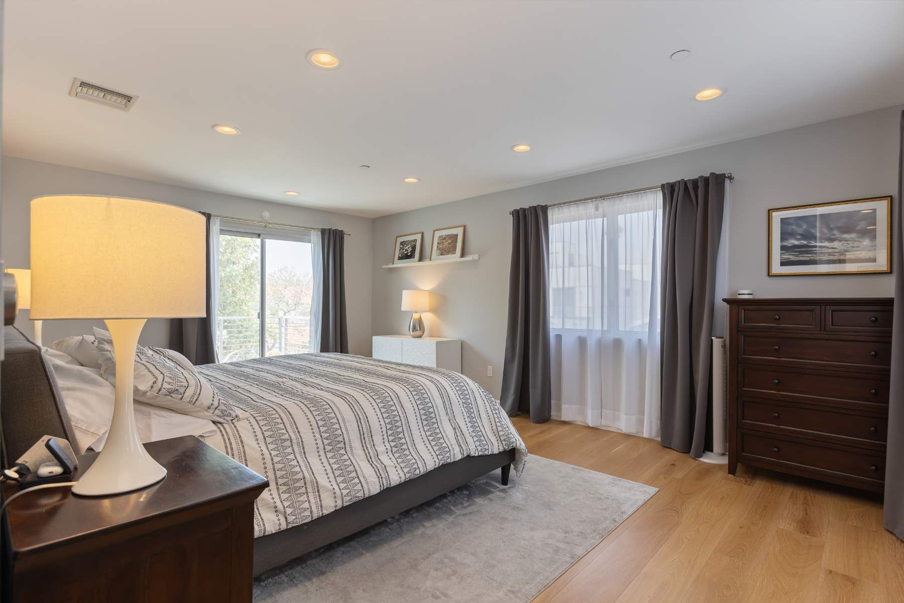  5936 Barton Avenue - 物件實景
