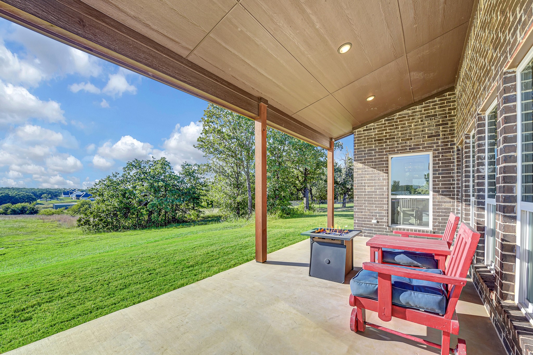 Paradise, Texas, 76073, United States, 3 Bedrooms Bedrooms, ,2 BathroomsBathrooms,Residential,For Sale,1996854