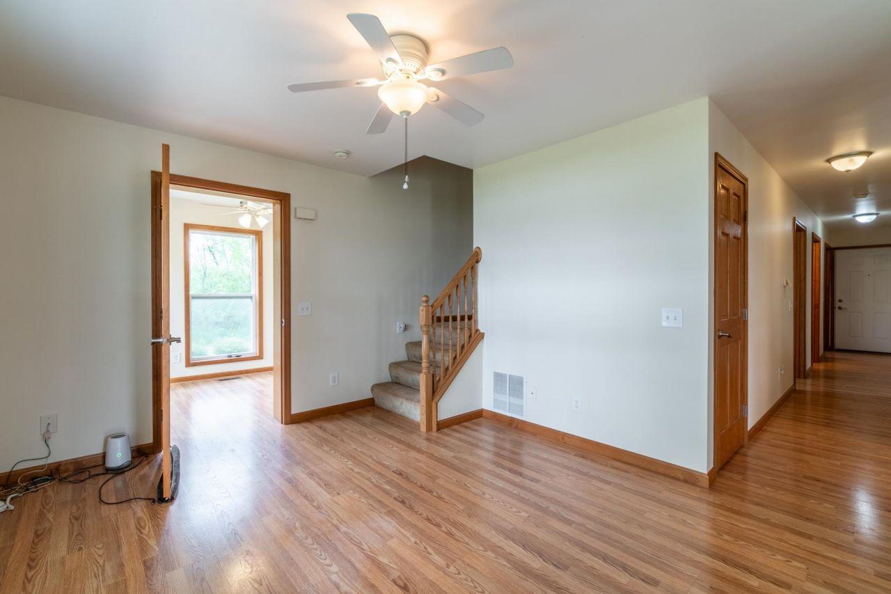 Columbia City, Indiana, 46725, United States, 6 Bedrooms Bedrooms, ,3 BathroomsBathrooms,Residential,For Sale,1827177