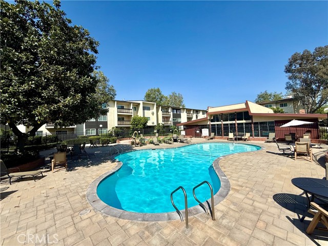 Seal Beach, California, 90740, United States, 2 Bedrooms Bedrooms, ,2 BathroomsBathrooms,Residential,For Sale,2027533