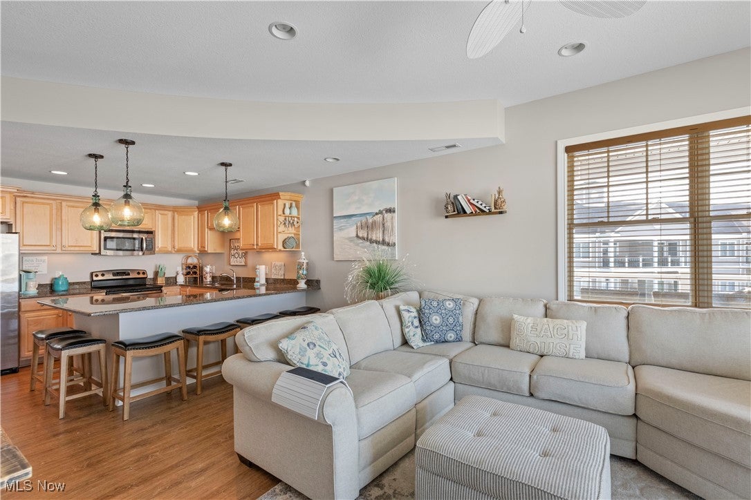 Port Clinton, Ohio, 43452, United States, 2 Bedrooms Bedrooms, ,2 BathroomsBathrooms,Residential,For Sale,2011320