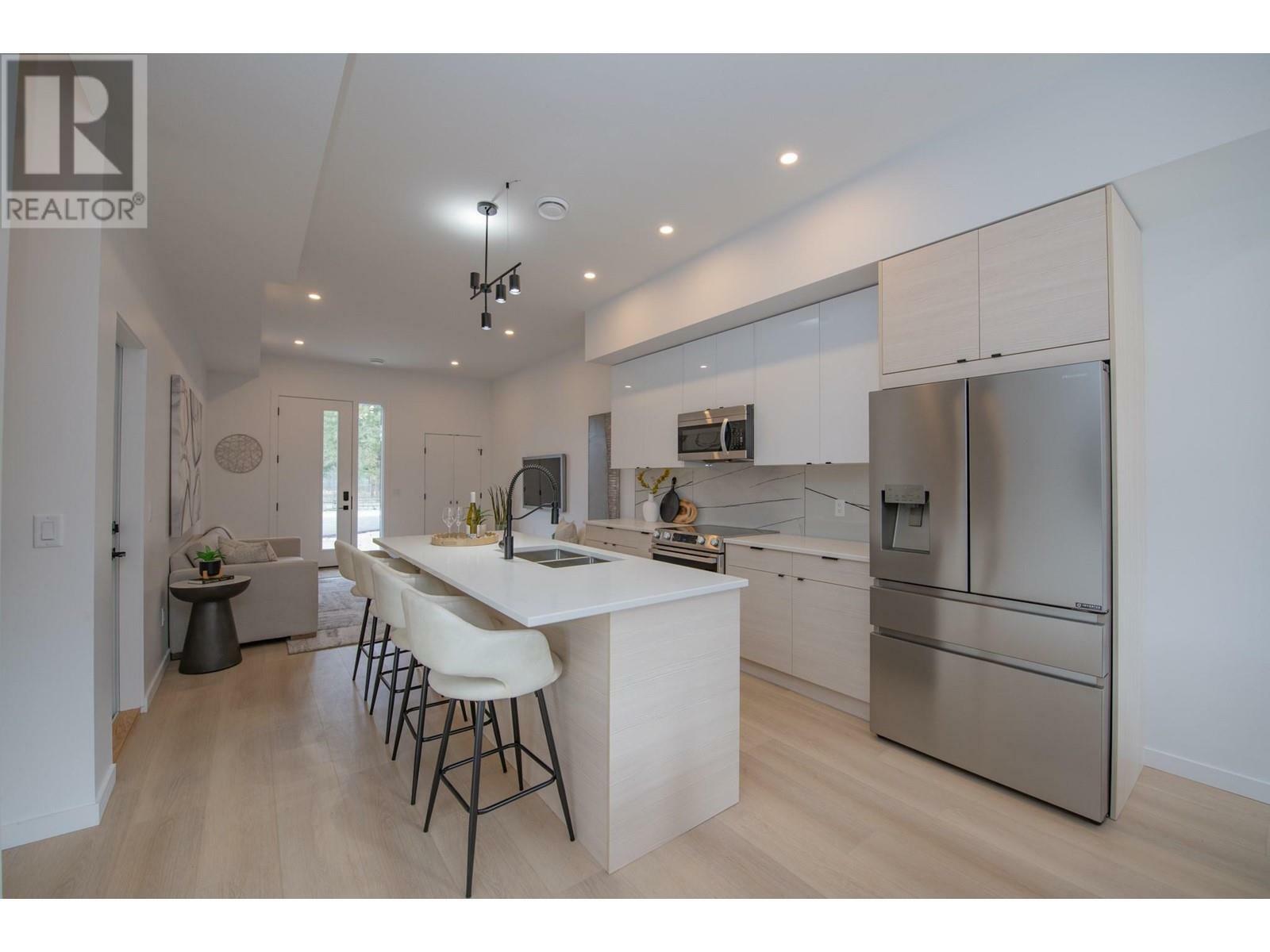 VERNON, British Columbia, V1H 1E2, CA, 3 Bedrooms Bedrooms, ,2 BathroomsBathrooms,Residential,For Sale,1836741