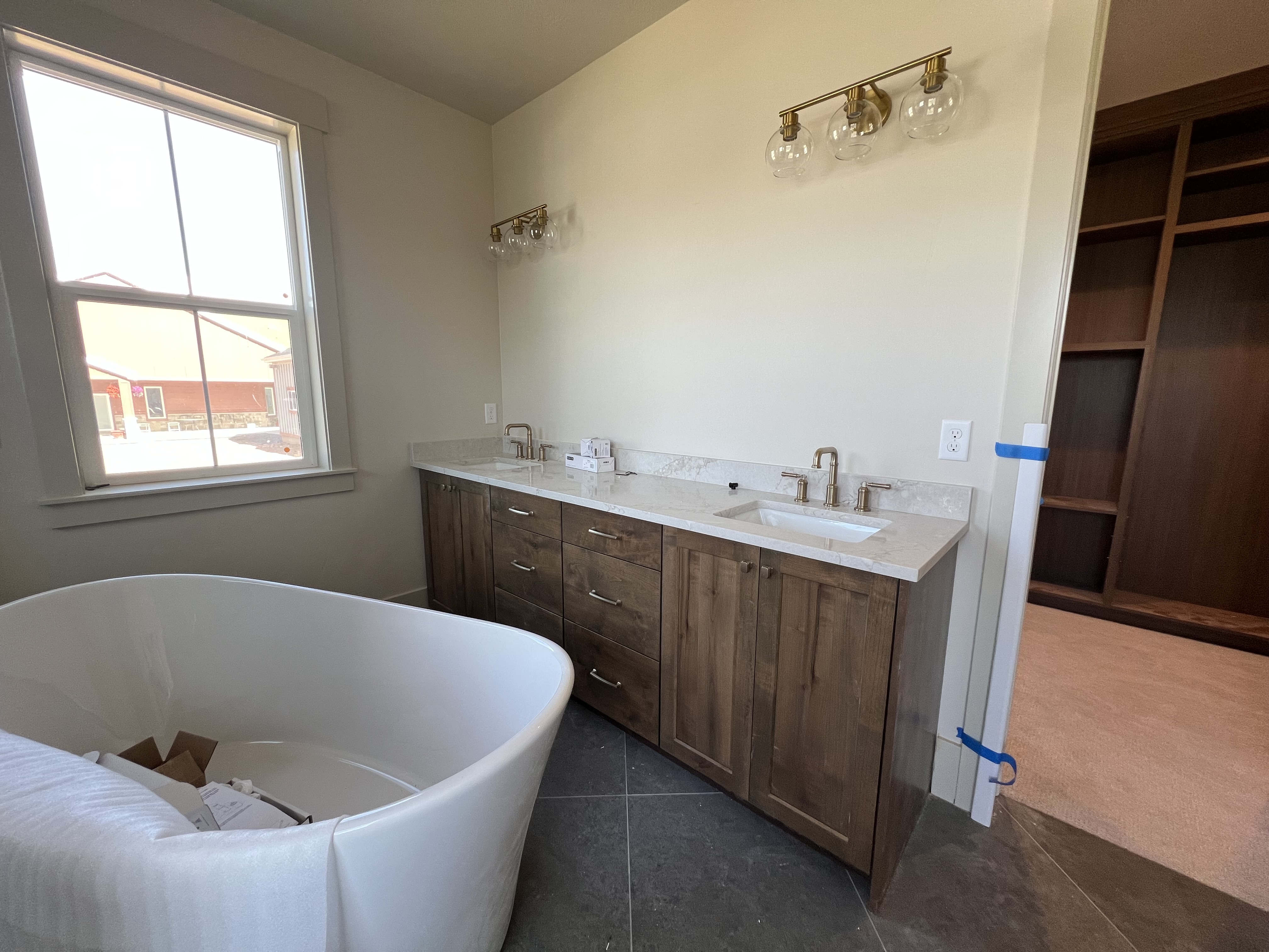 Mantua, Utah, 84324, United States, 4 Bedrooms Bedrooms, ,3 BathroomsBathrooms,Residential,For Sale,1793207