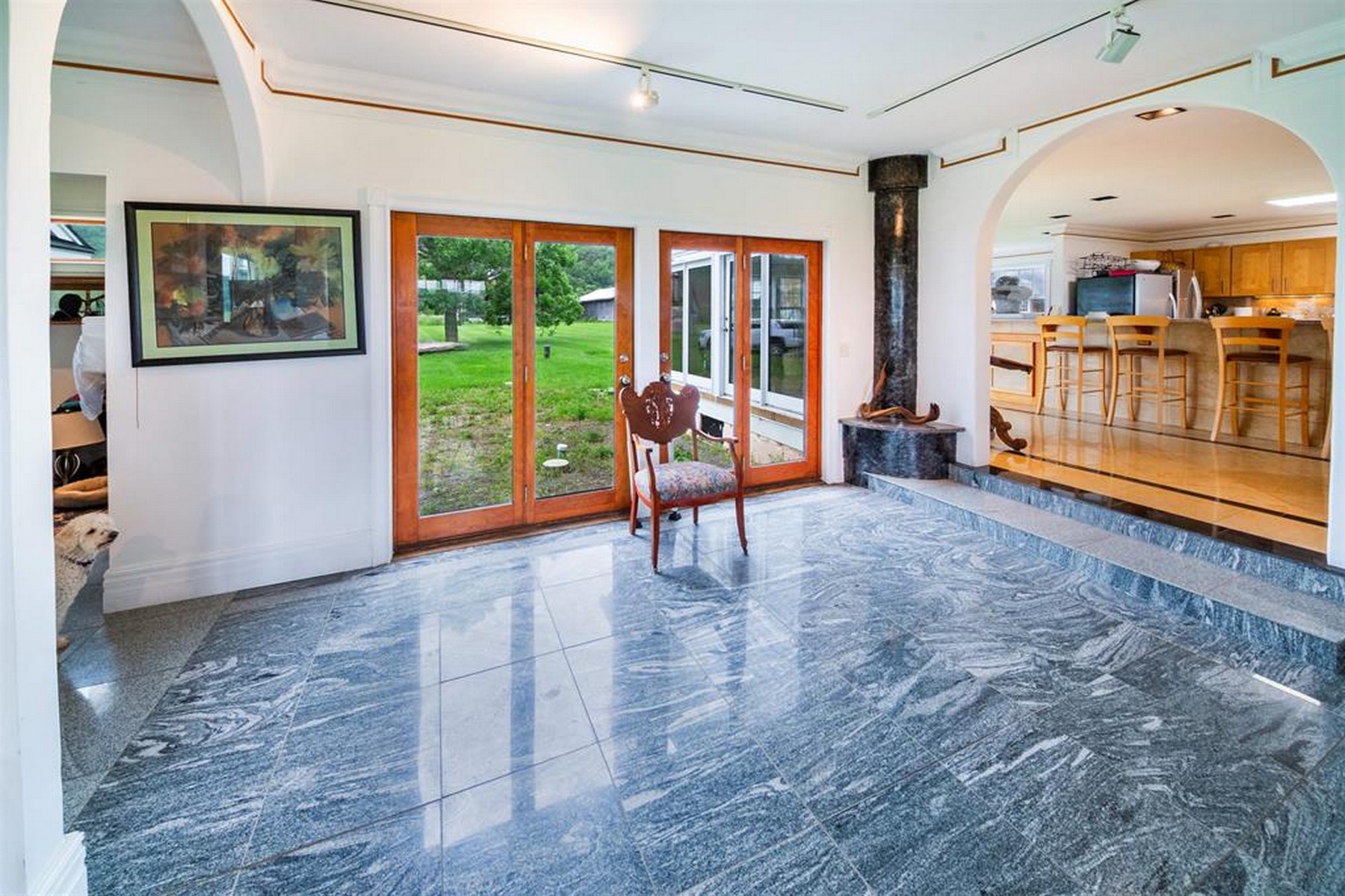 957 Pleasant Valley Road - 物件實景