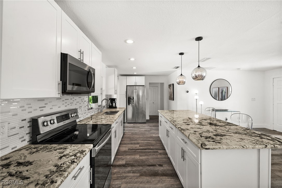 Cape Coral, Florida, 33914, United States, 2 Bedrooms Bedrooms, ,3 BathroomsBathrooms,Residential,For Sale,1974730