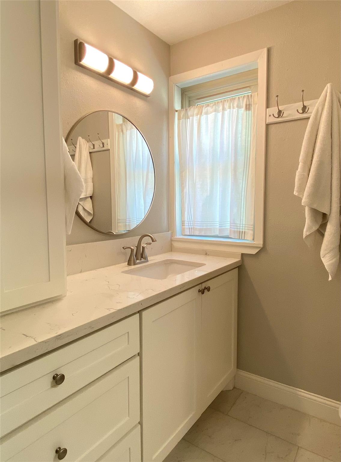 Galveston, Texas, 77551, United States, 3 Bedrooms Bedrooms, ,3 BathroomsBathrooms,Residential,For Sale,1805547