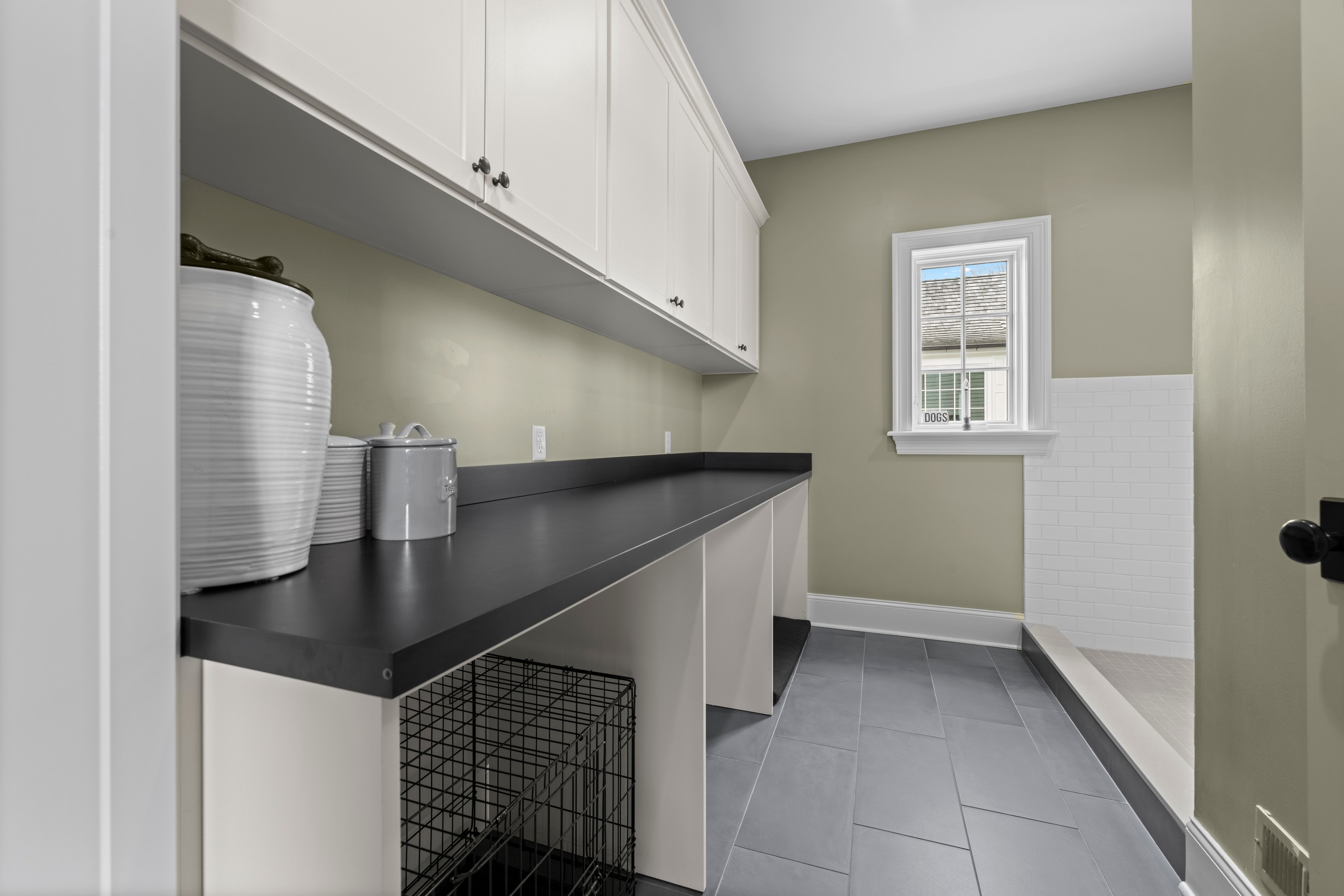  NONE AVAILABLE - 物件實景