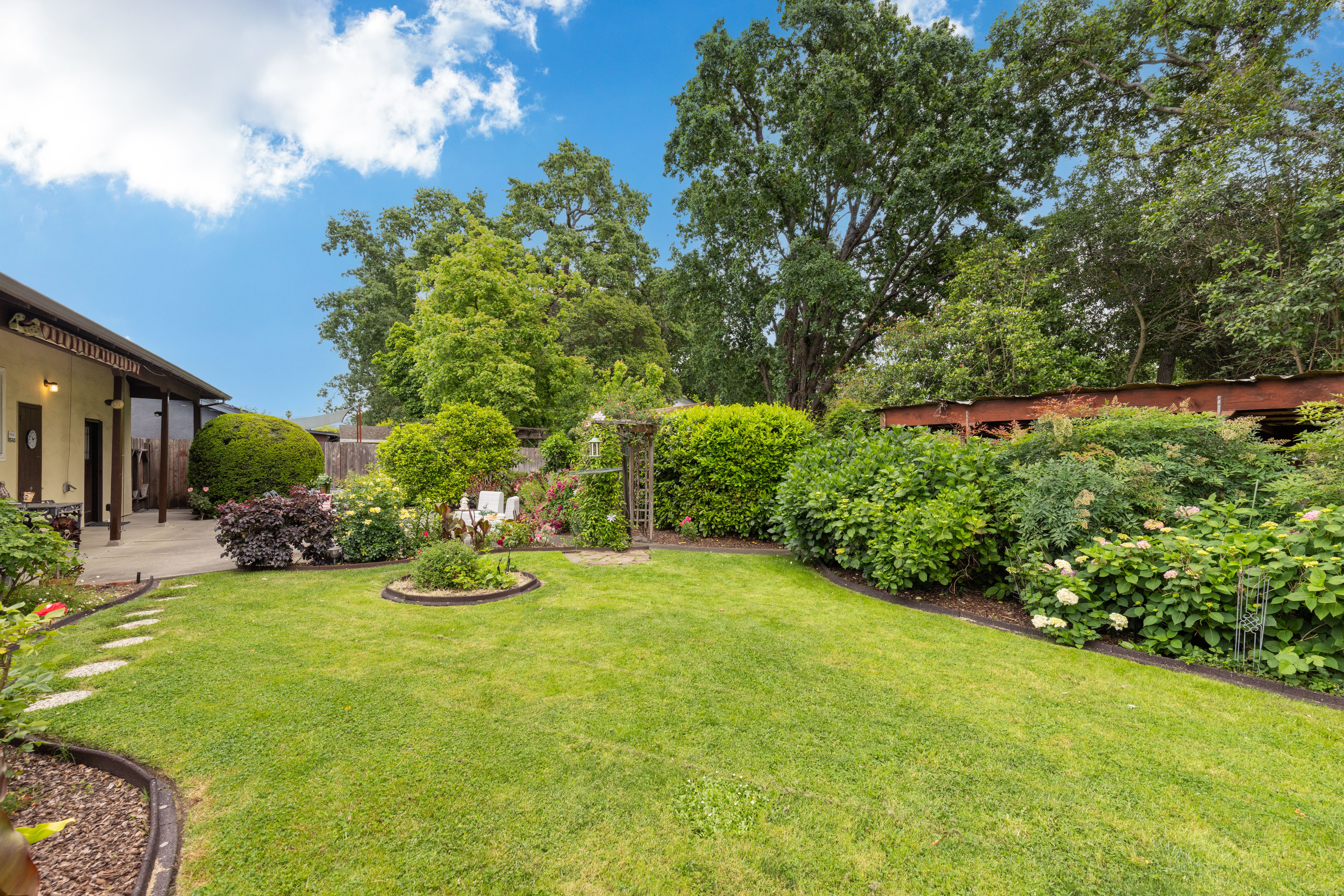  Classic Napa Rancher with Lush Garden - 物件實景