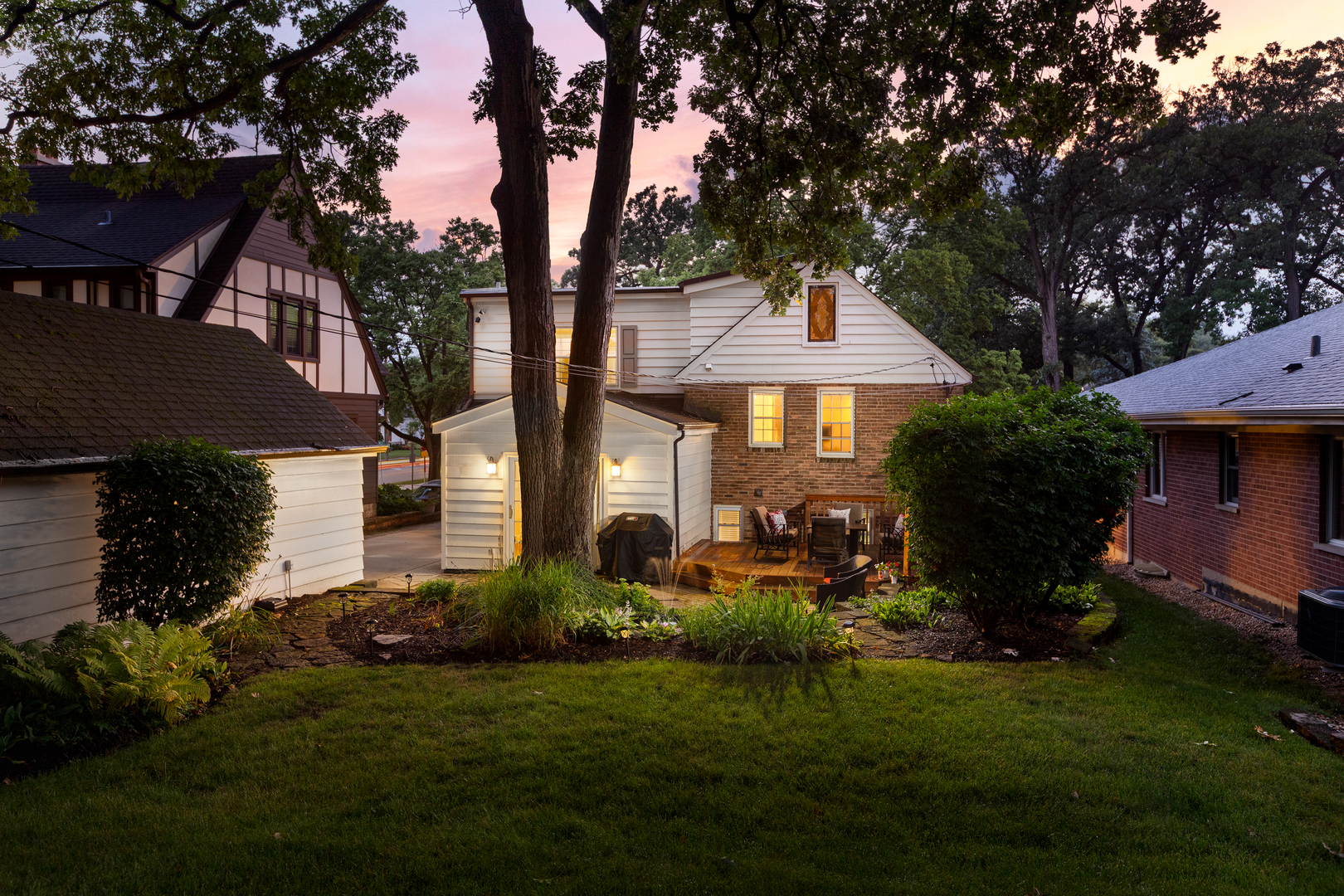 Downers Grove, Illinois, 60515, United States, 3 Bedrooms Bedrooms, ,3 BathroomsBathrooms,Residential,For Sale,1925036
