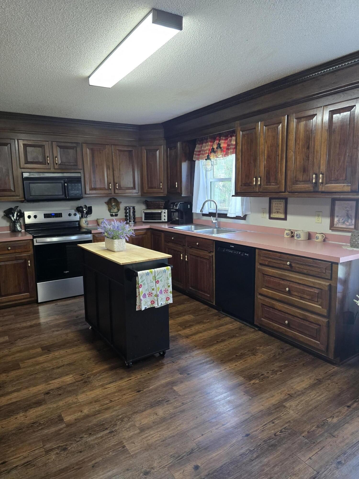 Sumter, South Carolina, 29154, United States, 3 Bedrooms Bedrooms, ,3 BathroomsBathrooms,Residential,For Sale,1974598