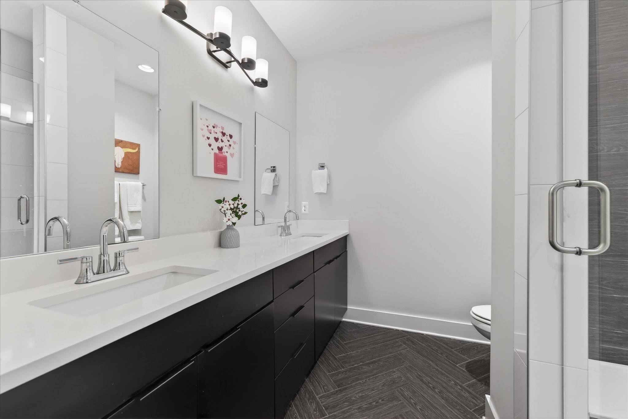 Nashville, Tennessee, 37209, United States, 4 Bedrooms Bedrooms, ,4 BathroomsBathrooms,Residential,For Sale,2005677