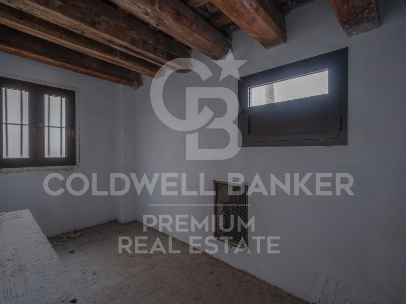 Barcelona, Catalonia, ES, 6 Bedrooms Bedrooms, ,1 BathroomBathrooms,Residential,For Sale,1487718