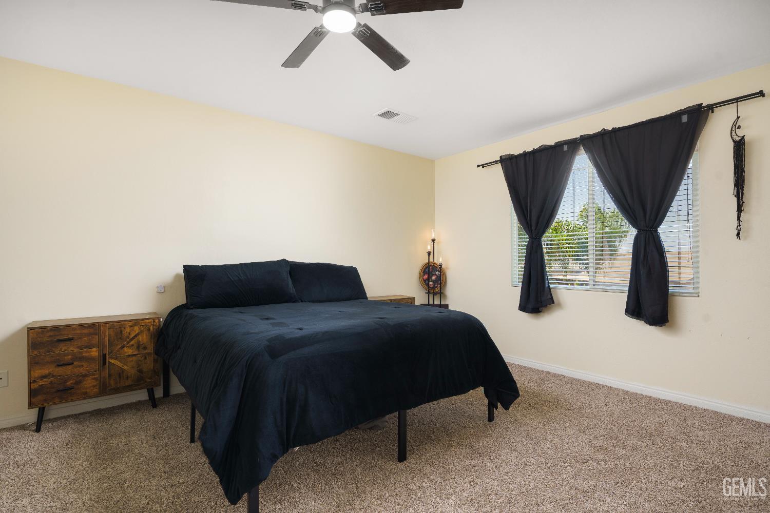 Bakersfield, California, 93311, United States, 5 Bedrooms Bedrooms, ,3 BathroomsBathrooms,Residential,For Sale,1933198