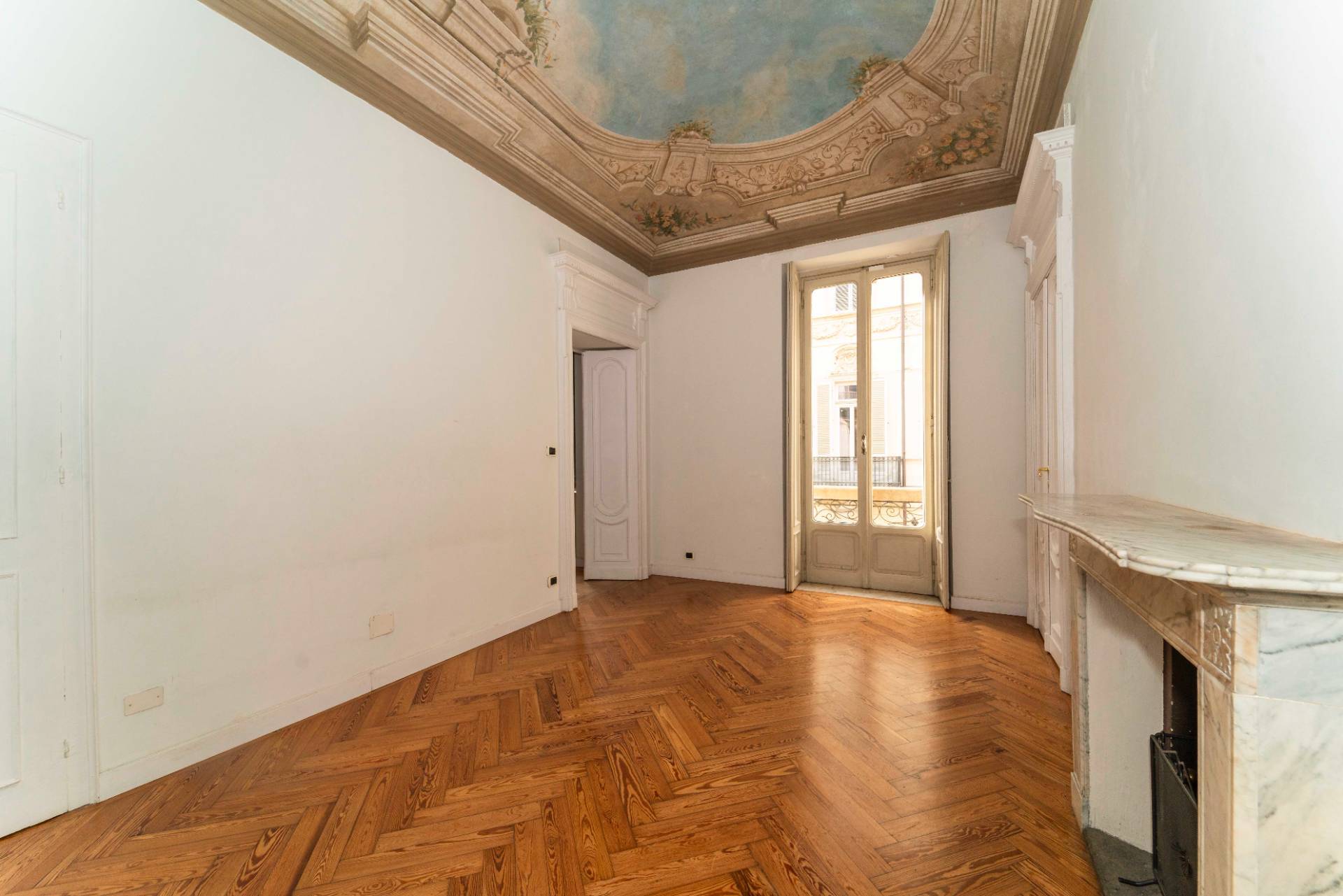 Torino, Torino, 10100, IT, 3 Bedrooms Bedrooms, ,4 BathroomsBathrooms,Residential,For Sale,1989307