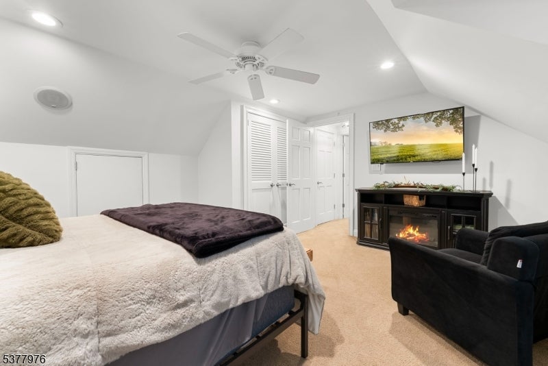 Randolph Twp., New Jersey, 07869, United States, 3 Bedrooms Bedrooms, ,2 BathroomsBathrooms,Residential,For Sale,1944786