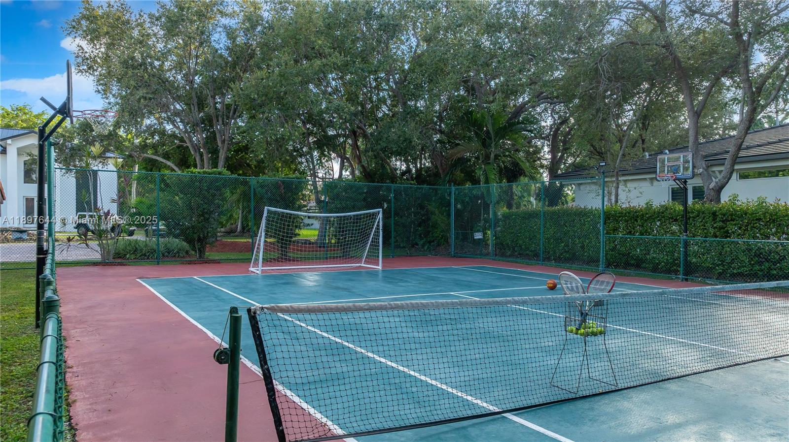 Palmetto Bay, Florida, 33157, United States, 4 Bedrooms Bedrooms, ,4 BathroomsBathrooms,Residential,For Sale,1966916