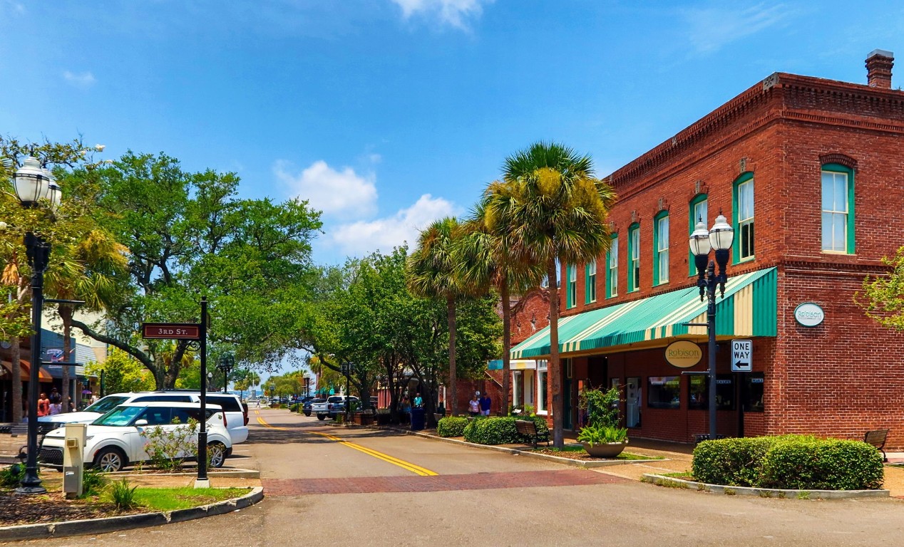 Fernandina Beach, Florida, 32034, United States, 2 Bedrooms Bedrooms, ,2 BathroomsBathrooms,Residential,For Sale,1935893