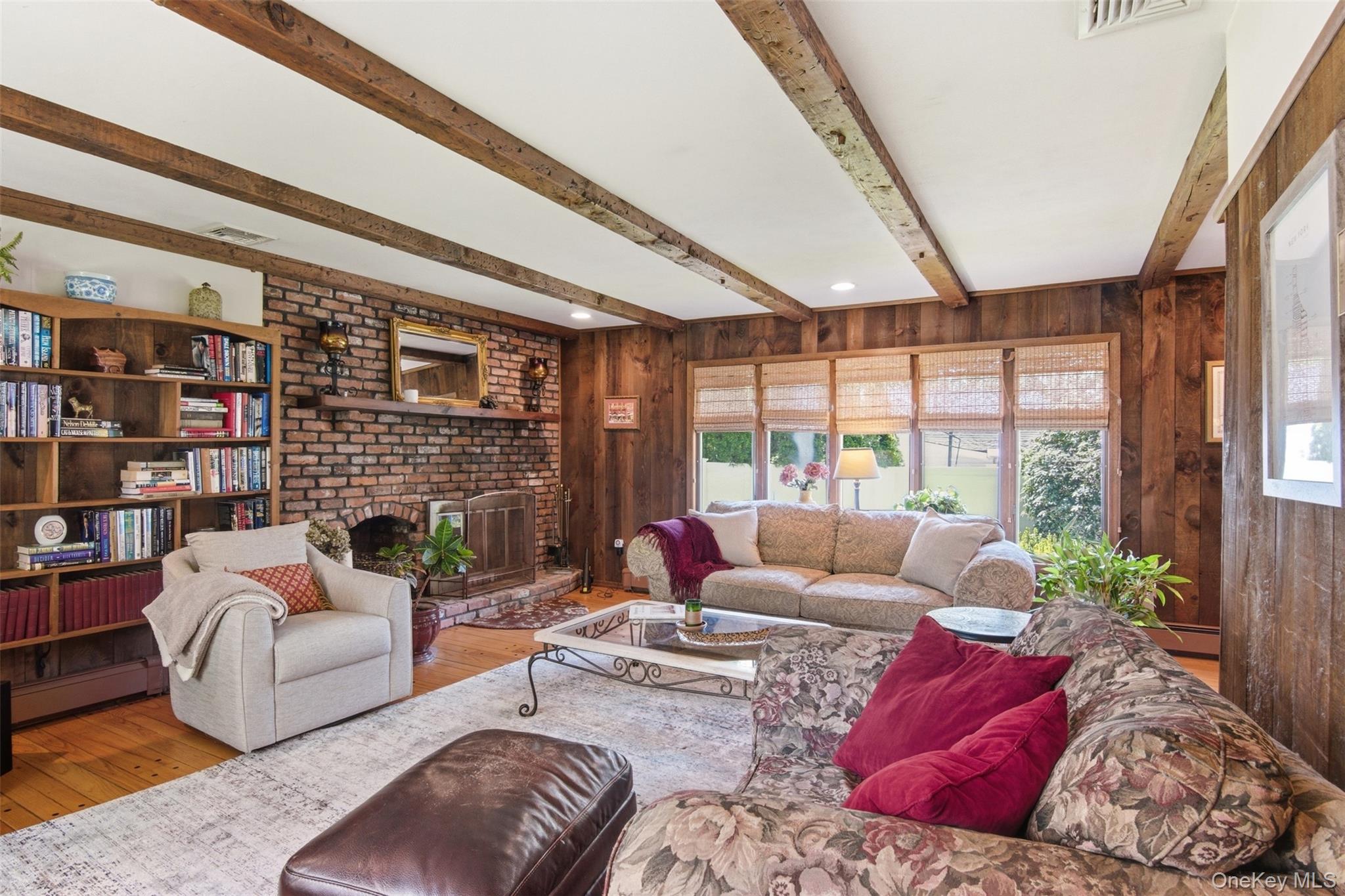  28 King Arthurs Court, Saint James, NY, 11780 - 物件實景