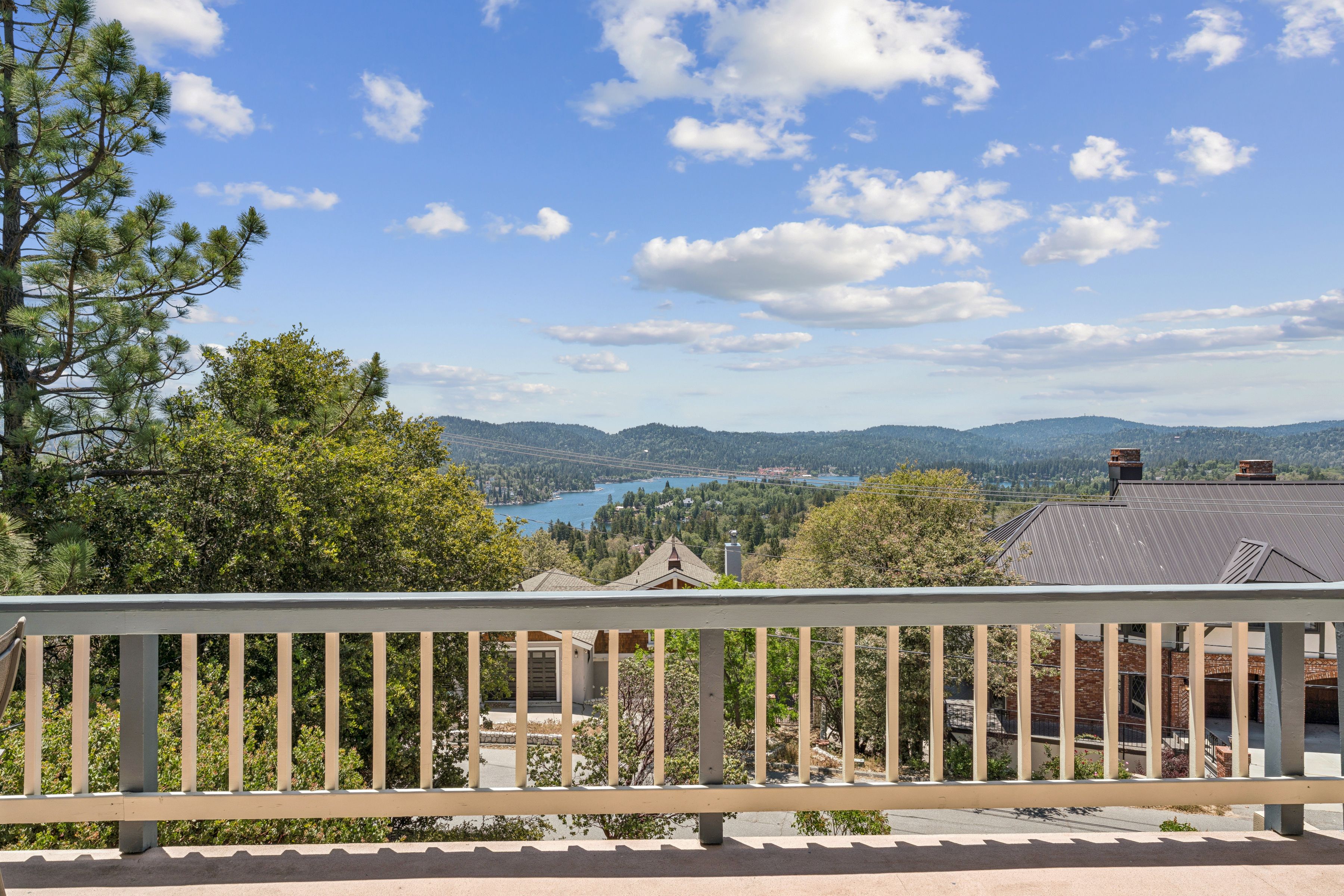  1369 Yellowstone Drive, Lake Arrowhead, CA 92352 - 物件實景