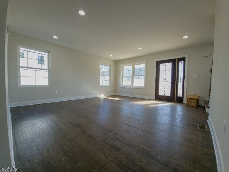 Rahway City, New Jersey, 07065-4238, United States, 4 Bedrooms Bedrooms, ,3 BathroomsBathrooms,Residential,For Sale,1924067