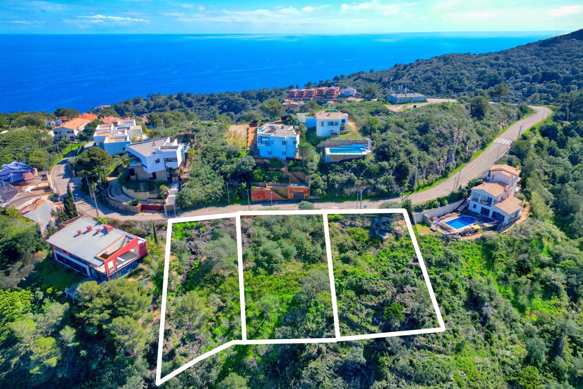  Large building plot, divisible into three plots with views. - 物件實景