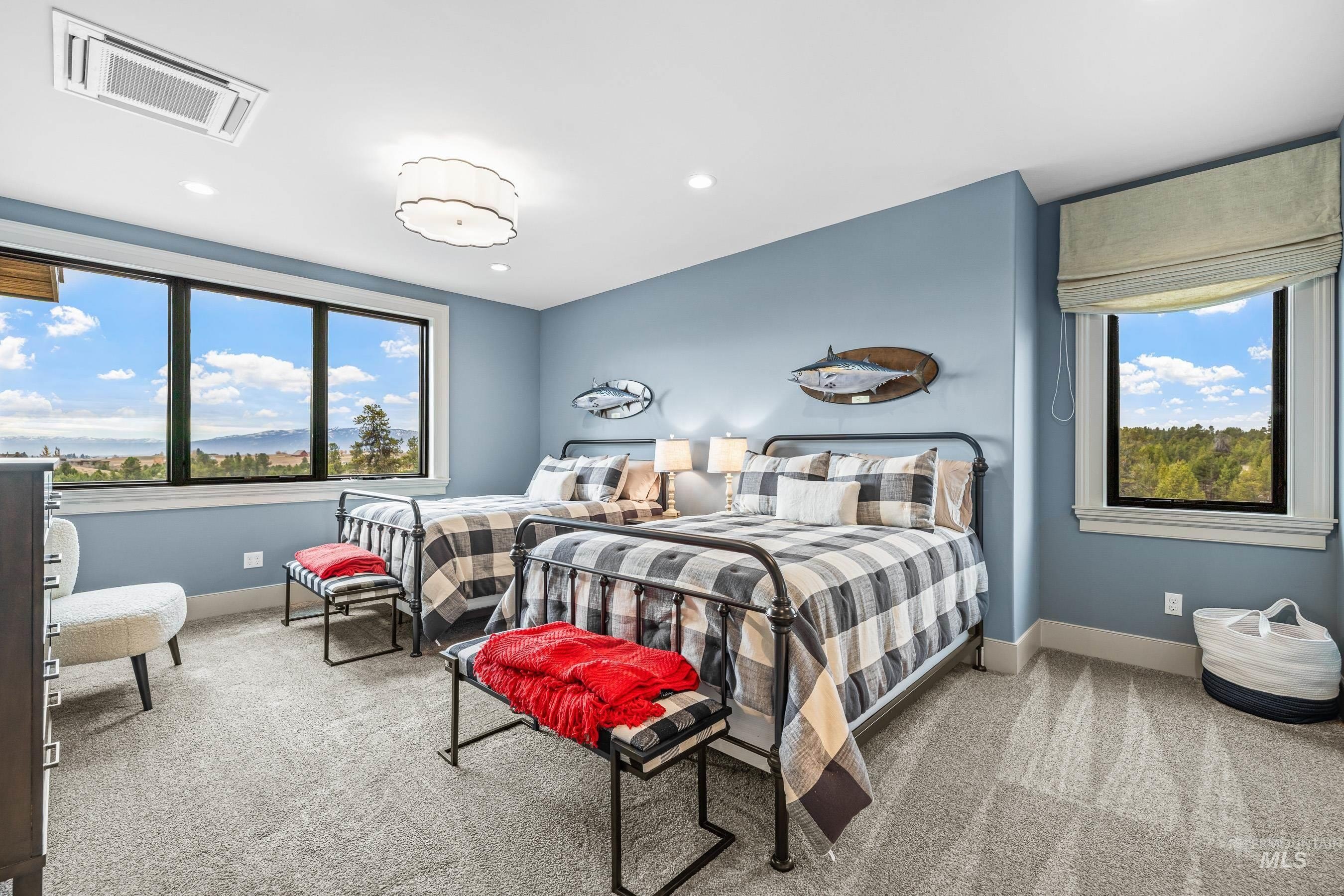 McCall, Idaho, 83638, United States, 5 Bedrooms Bedrooms, ,4 BathroomsBathrooms,Residential,For Sale,1989915