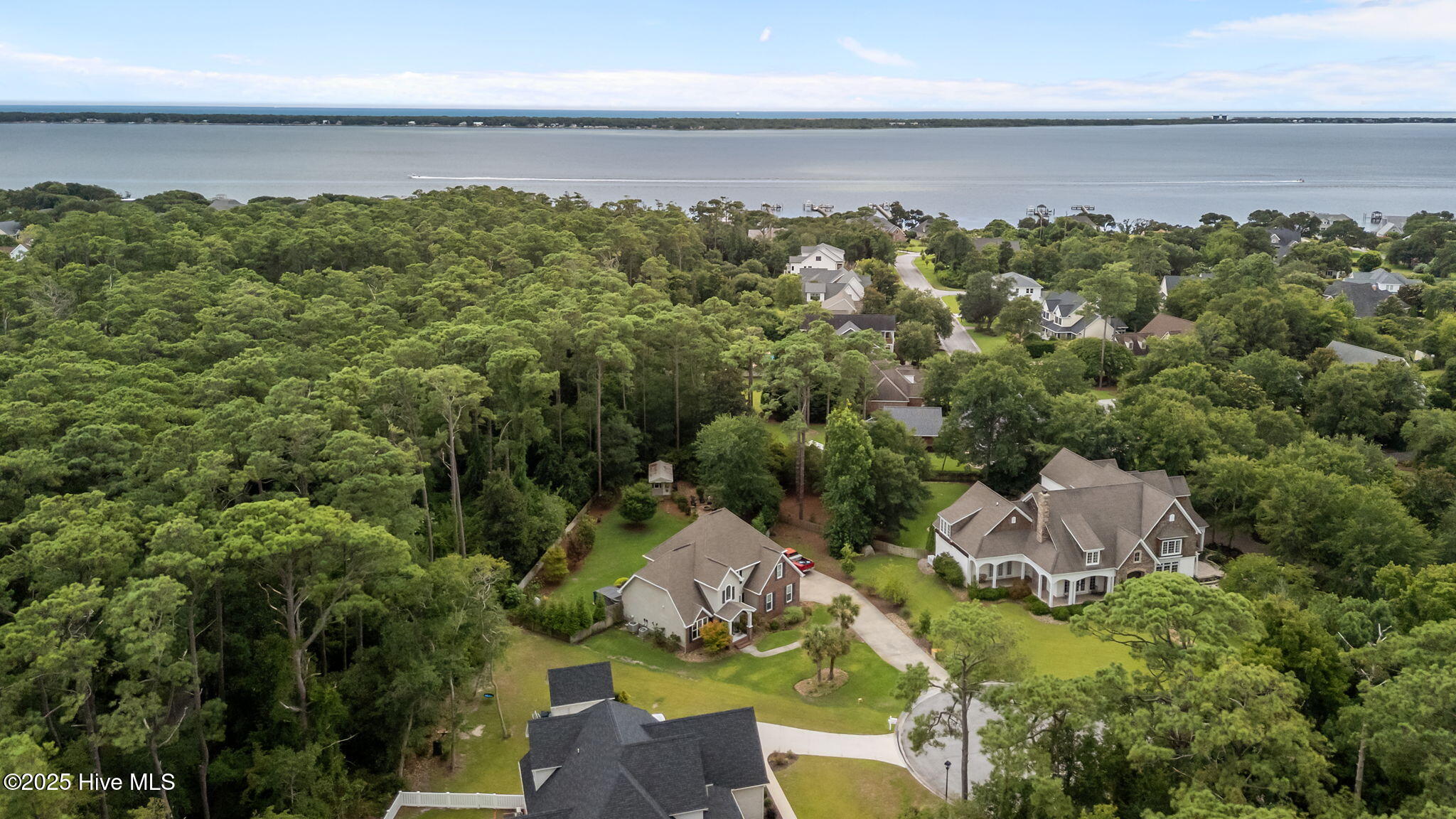 Morehead City, North Carolina, 28557, United States, 5 Bedrooms Bedrooms, ,4 BathroomsBathrooms,Residential,For Sale,1901415