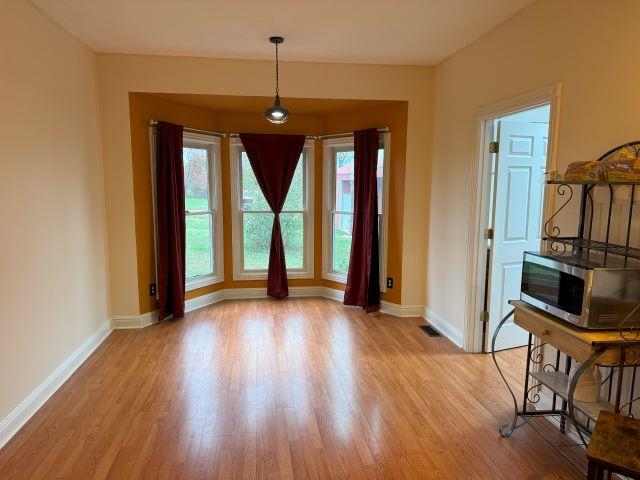Scottsville, Kentucky, 42164, United States, 4 Bedrooms Bedrooms, ,3 BathroomsBathrooms,Residential,For Sale,1971649