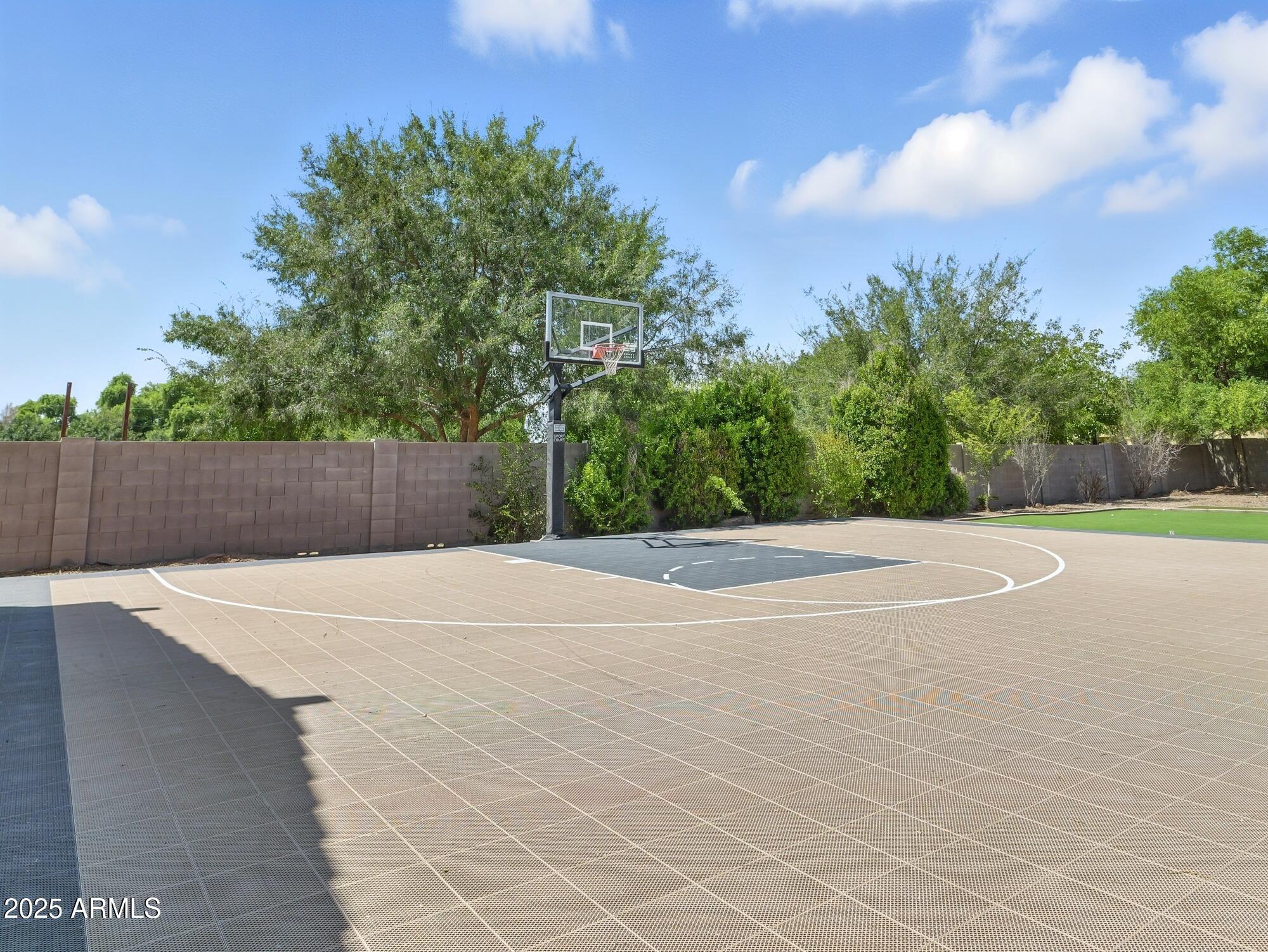 Chandler, Arizona, 85249, United States, 7 Bedrooms Bedrooms, ,8 BathroomsBathrooms,Residential,For Sale,1986072