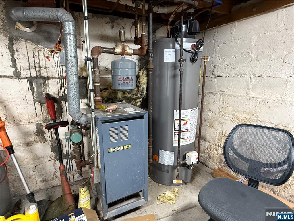 Kearny, New Jersey, 07032, United States, 3 Bedrooms Bedrooms, ,2 BathroomsBathrooms,Residential,For Sale,1927539