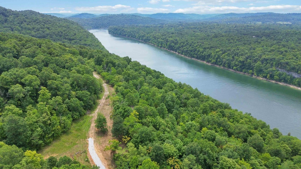 Somerset, Kentucky, 42501, United States, ,Residential,For Sale,1923151
