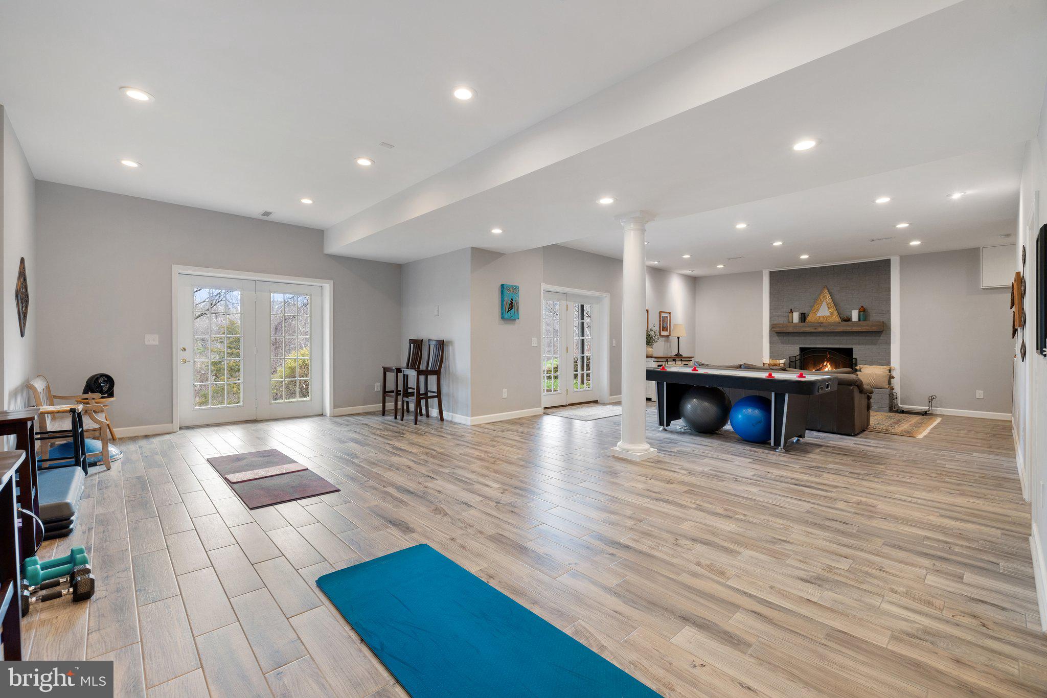 Warrenton, Virginia, 20186, United States, 6 Bedrooms Bedrooms, ,6 BathroomsBathrooms,Residential,For Sale,1914249