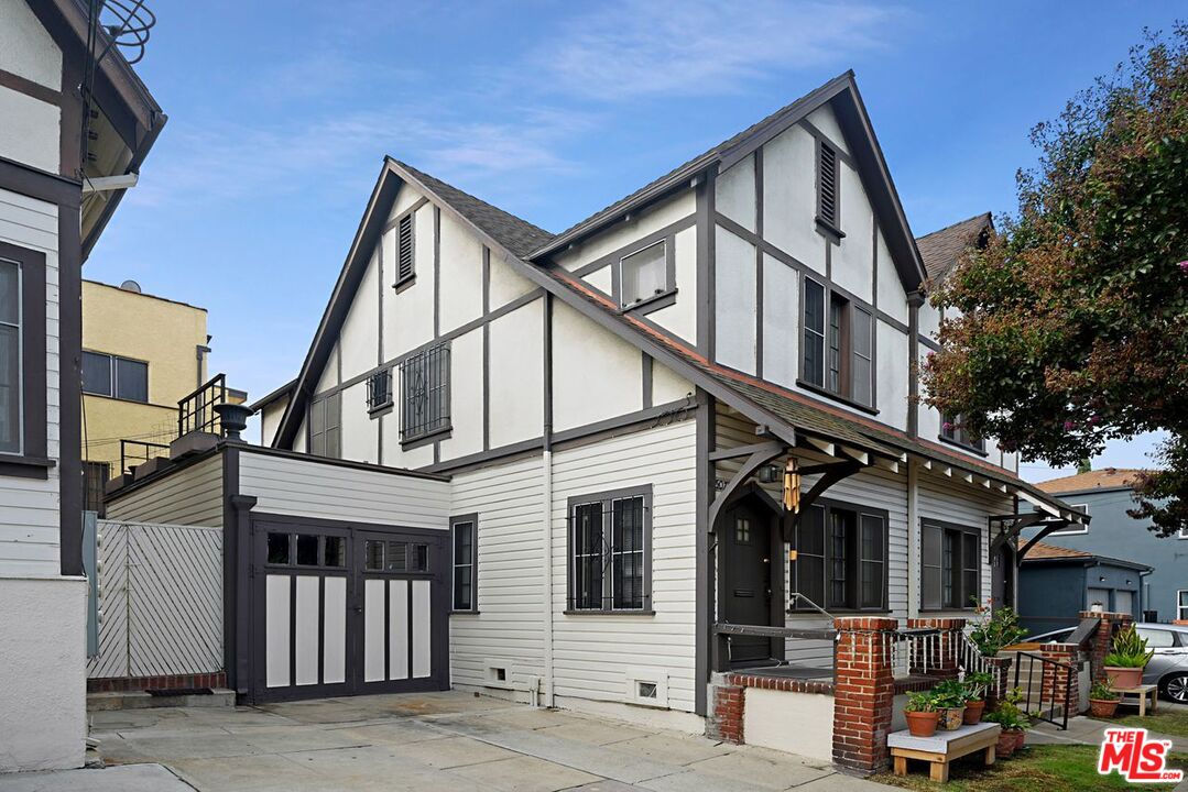 Los Angeles, California, 90029, United States, ,Residential,For Sale,1850237