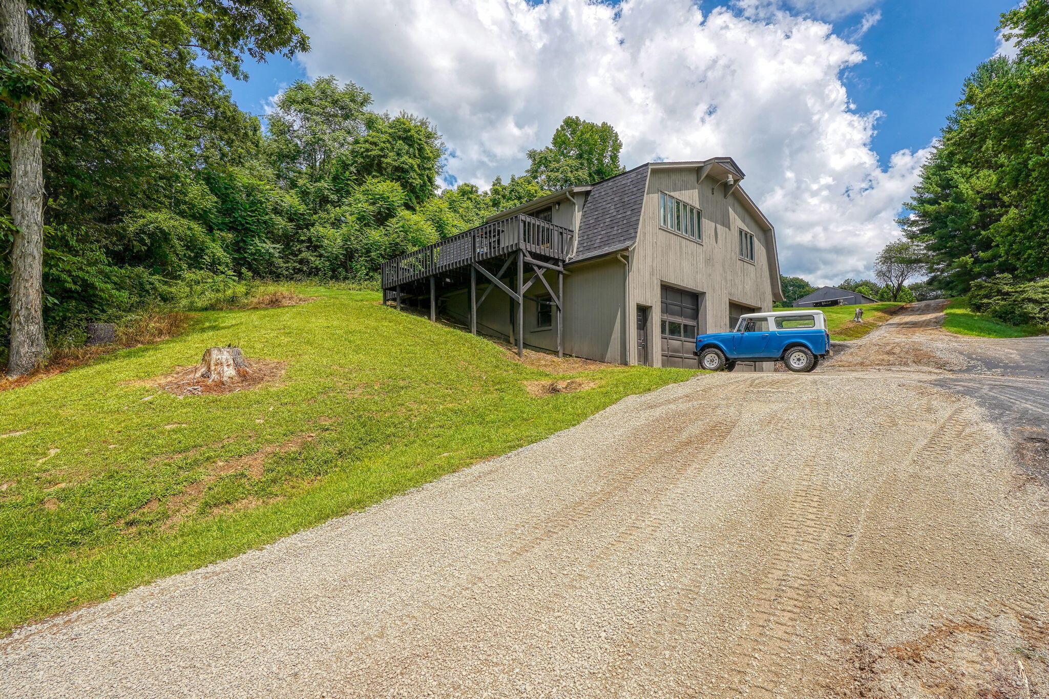 Logan, Ohio, 43138, United States, 3 Bedrooms Bedrooms, ,4 BathroomsBathrooms,Residential,For Sale,2003471